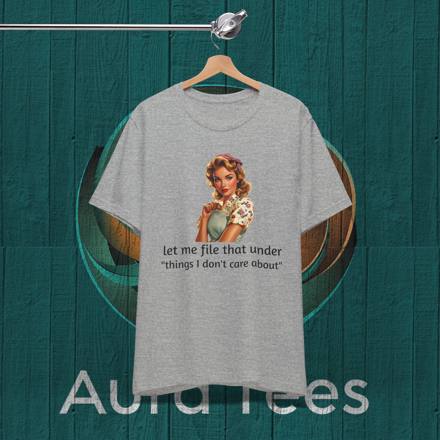 retro snarky housewife tee