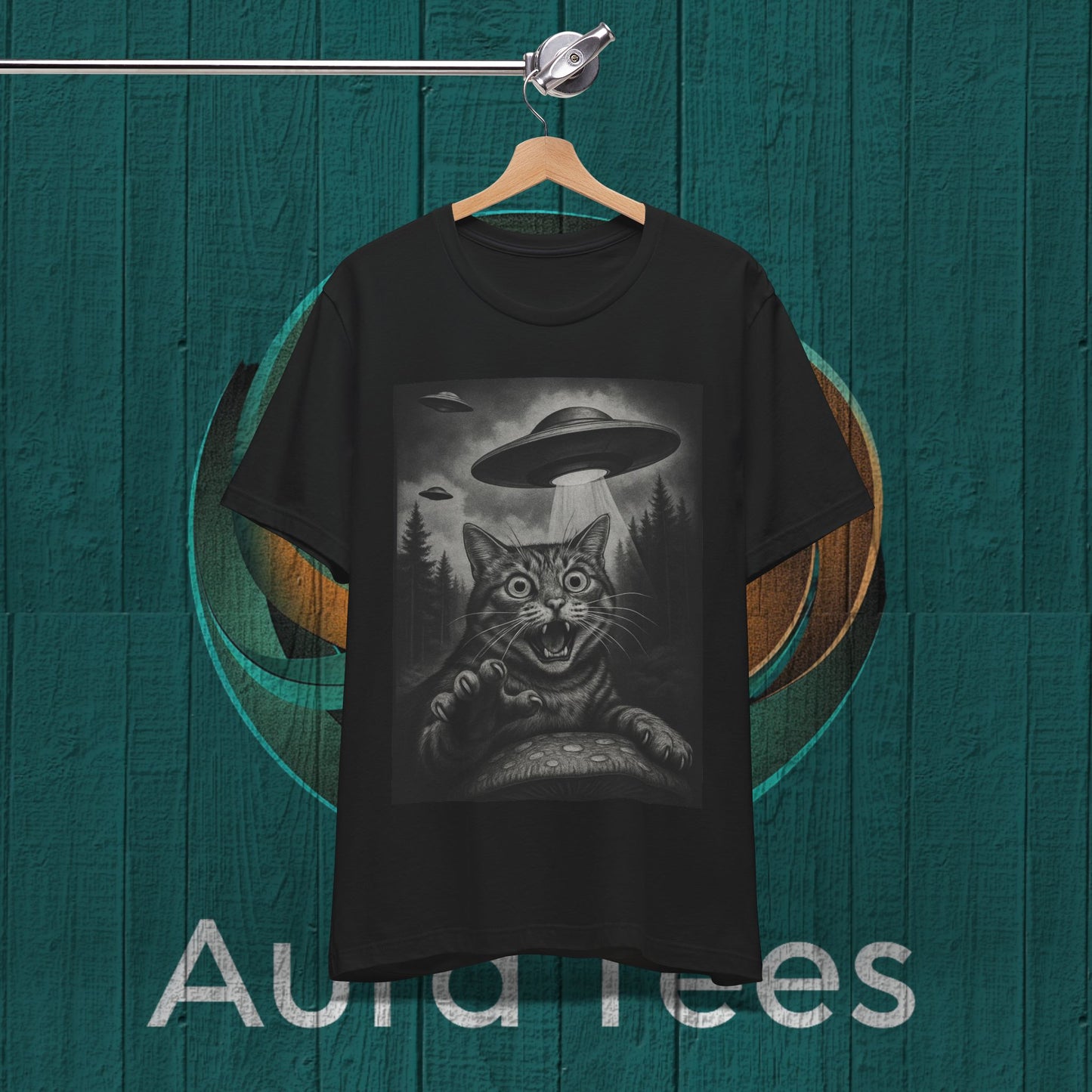 retro cat ufo invasion tee