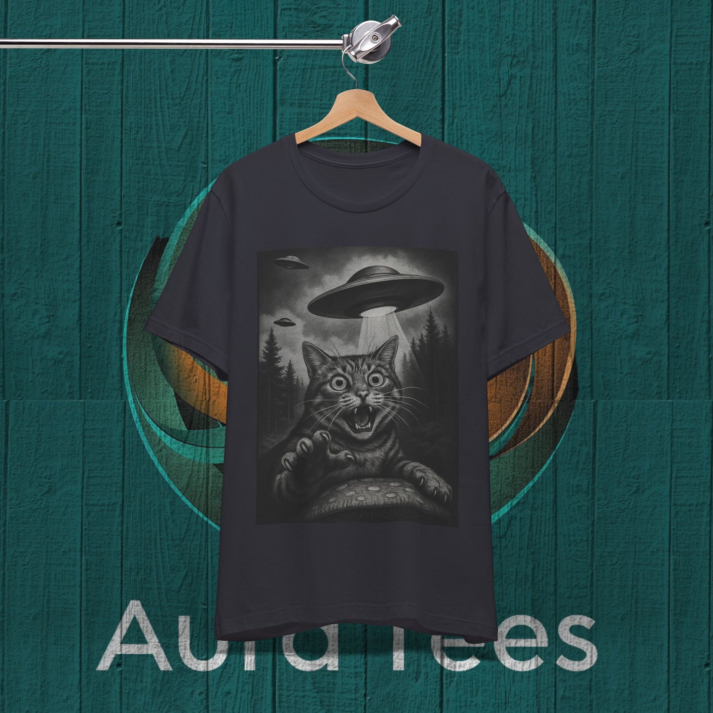retro cat ufo invasion tee